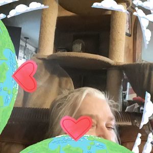 Meet your Posher, Beverly